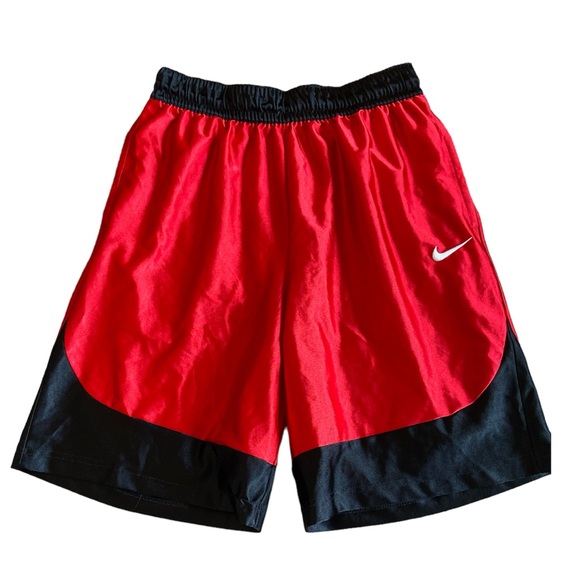 Nike Dri Fit Shorts size large - Picture 2 of 7
